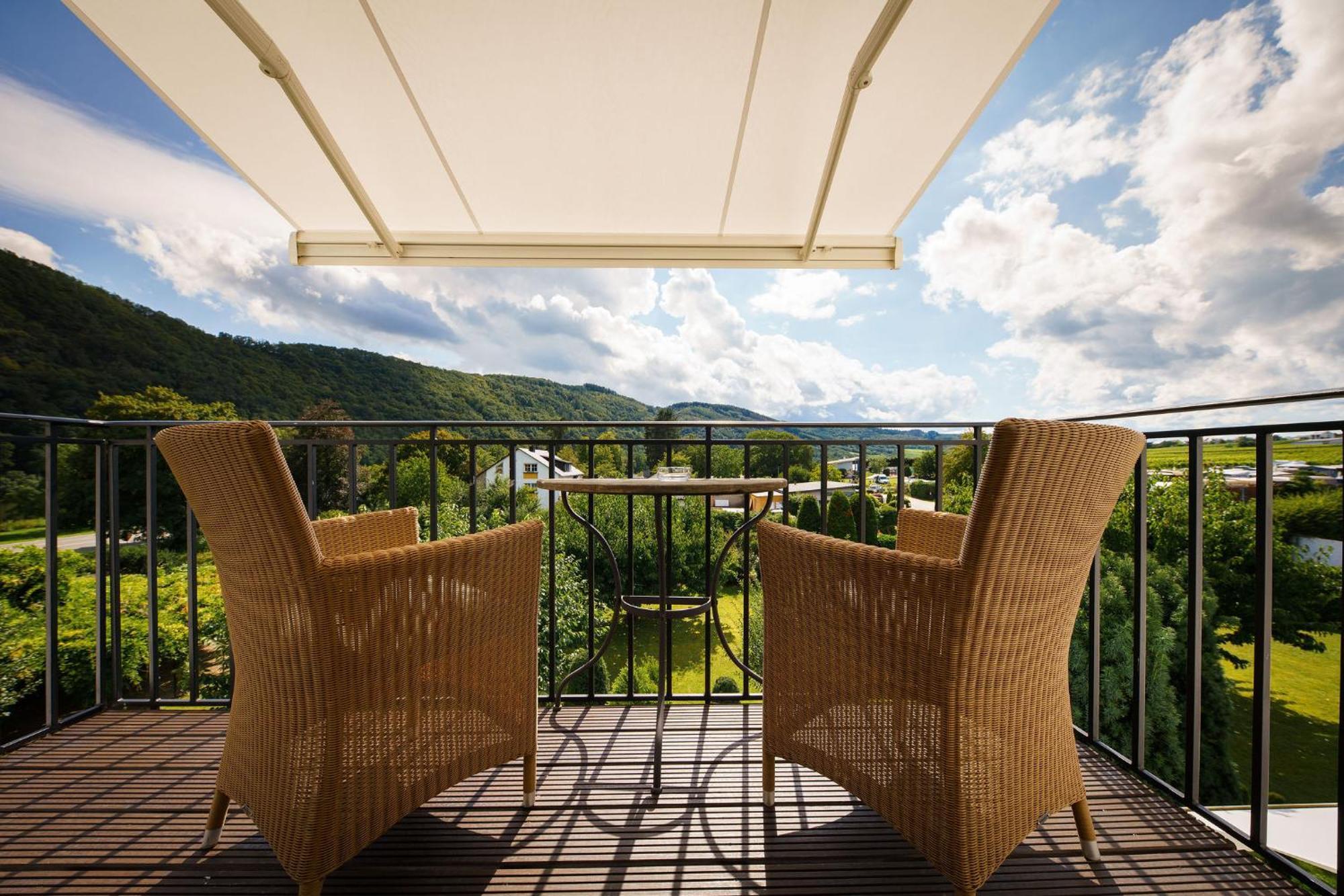Wein Und Landhaus Kallfels Kröv Esterno foto